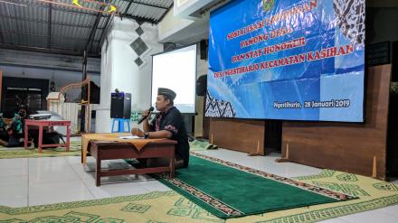 Sosialisasi Pengisian Pamong Desa dan Staf Honorer Desa Ngestiharjo di Masjid Baitul Makmur Sidorejo