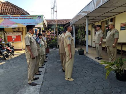 Apel Pagi dan Rapat Koordinasi Rutin tiap Senin Pamong Desa Ngestiharjo 
