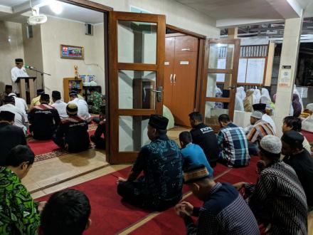 Kegiatan Tarawih Keliling PemDes Ngestiharjo di Mushola As Shinta Pedukuhan VII Jomegatan
