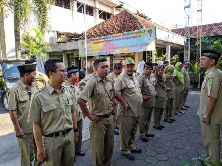 Apel Pagi dan Rapat Koordinasi Rutin tiap Senin Pamong Desa Ngestiharjo 