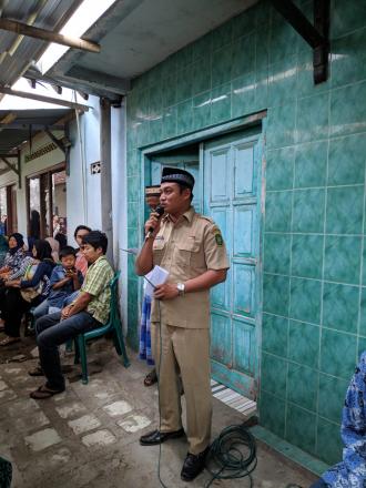 Penyerahan Akte Kematian kepada keluarga Alm Bapak Mudiyo Triyono