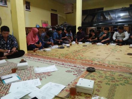Rapat Karang Taruna Pedukuhan Jomegatan Bersama Pokgiat LPMD 