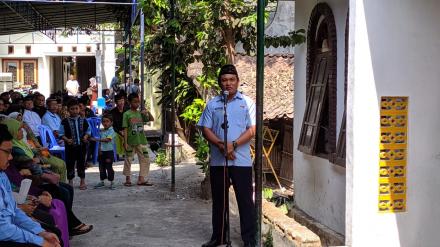 Penyerahan Akte Kematian  Alm. Achimiyatno Pedukuhan Sidorejo 