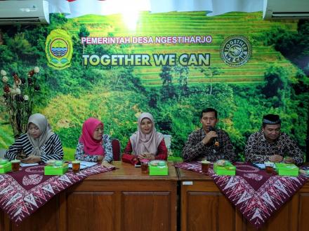 Pertemuan TP PKK Kecamatan Kasihan