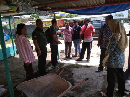 Tinjauan Pemasangan Paving Blok di Pasar Desa