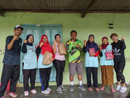 Giat Jalan Sehat dan Senam RT 11 Sumberan