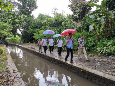 Kunjungan Ketua Komisi B DPRD Provinsi DIY Danang Wahyubroto ke  Sumberan 