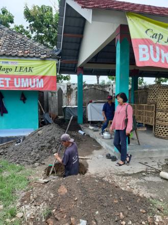 Resapan Air Di Pasar Desa, Upaya Bumdes Bersaing Dikancah Lokal. 