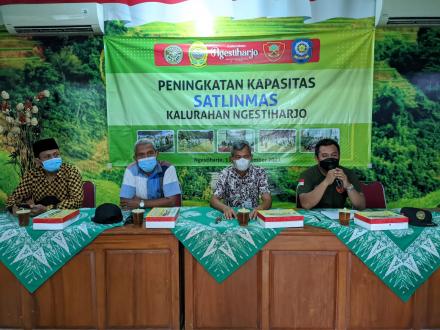 Peningkatan Kapasitas Satlinmas Kalurahan Ngestiharjo Hari 3