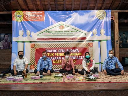 Dialog Seni Budaya dalam pengembangan Kebudayaan dan Pariwisata di Ngestiharjo