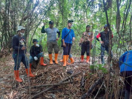 Pemasangan Patok Tanah Kas Desa