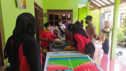 Kunjungan Lurah ke Posyandu Nusa Indah Sidorejo