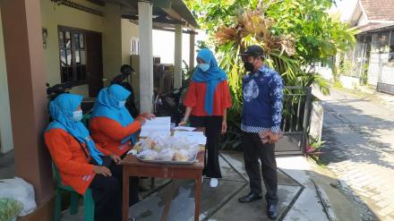 Kegiatan Posyandu Balita Tambak