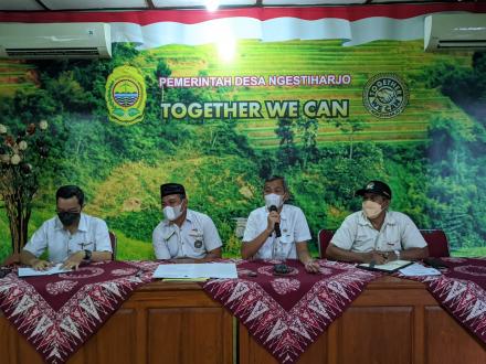 Rapat Koordinasi tentang Masa Kerja Dukuh Sonosewu