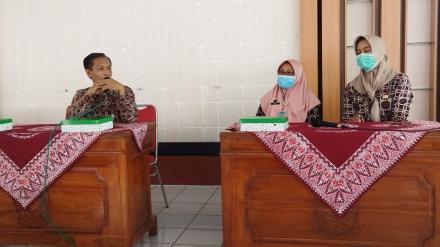 Rapat Koordinasi Pengisian Pelaporan dan Pengisian Buku Pokok Pemakaman 