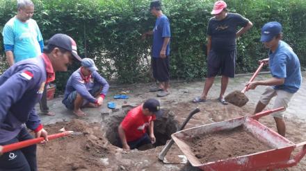 Kegiatan Kerja Bakti Masal Kampung Rejodadi