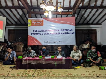 Sosialisasi kegiatan pengisian Pamong Kalurahan dan Staf Honorer di Padukuhan Sumberan
