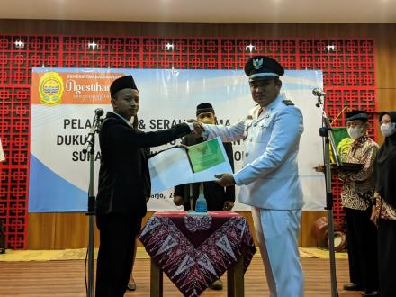 Pelantikan dan Serah Terima Jabatan Dukuh Sonosewu serta Penyerahan SK 3 Staf Honorer