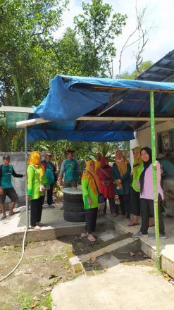 Kerja Bakti KWT Mekar 1 Jomegatan