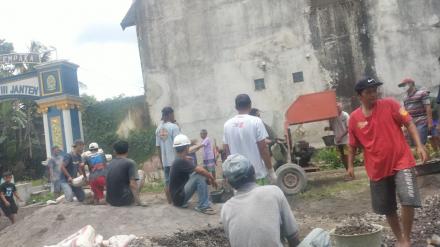 Kerja bakti cor blok jln gang Janten rt 03