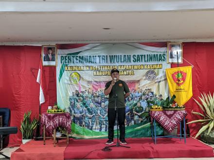 Pertemuan Triwulan dan harlah Satlinmas Ngestiharjo