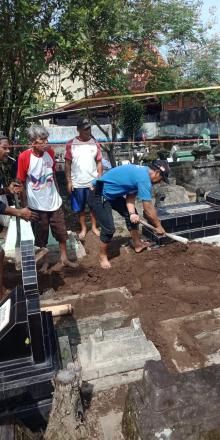 Kerja Bakti Makam Janten