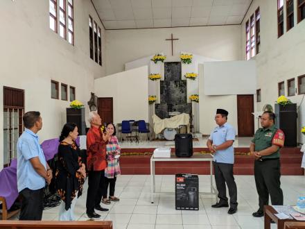 Penyerahan Bantuan Sound untuk Gereja Nazarene 