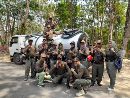 Satlinmas Ngestiharjo Baksos Air Bersih di Selopamioro