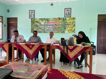 Pelatihan Budidaya Tanaman Buah Buahan