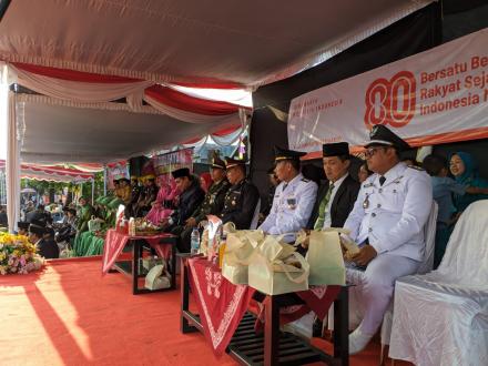 Penurunan Bendera Merah Putih