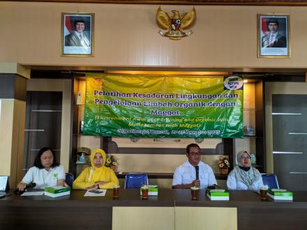 Pelatihan Kesadaran Lingkungan dan Pengelolaan Limbah Organik dengan Maggot
