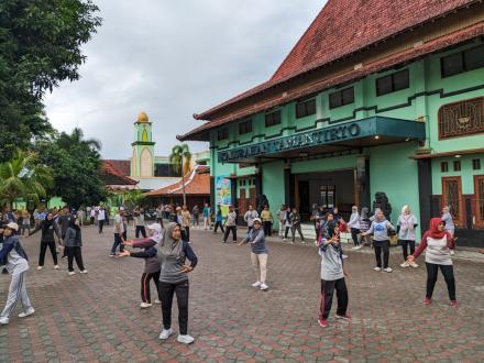 Senam Sehat Forkompinkap Kasihan