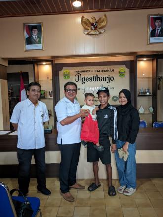 Penyerahan PMT Ibu Hamil dan Balita