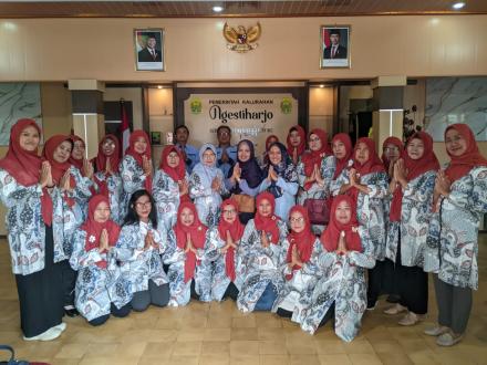 Pertemuan TP-PKK Kalurahan Ngestiharjo