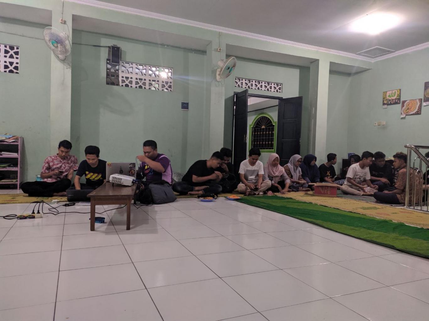Rapat Karang Taruna Pedukuhan Vii Jomegatan Di Masjid Nurhidayah Website Kalurahan Ngestiharjo